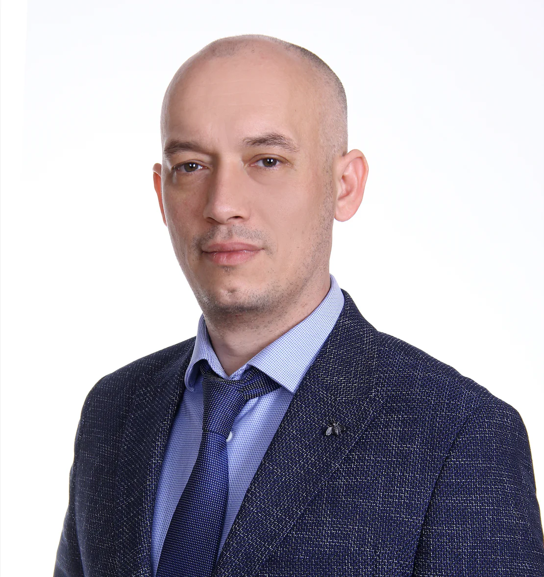 Тимур Бекназов